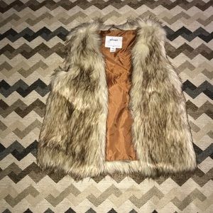 Old navy faux fur vest
